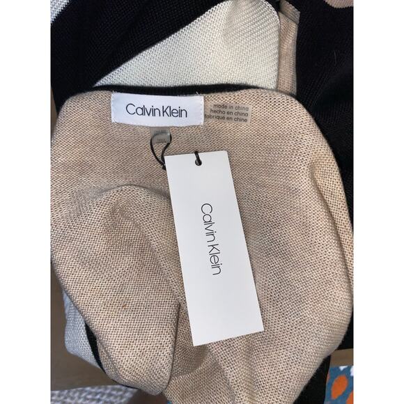 NWT $109.50 Calvin Klein Nude White Black Gold Hardware 1 size Fits Most Poncho - Picture 9 of 12